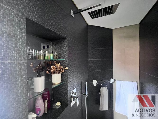 Apartamento de 4 alcobas en venta en La Florida, Medellín, 155 m² · foto 17 de 24