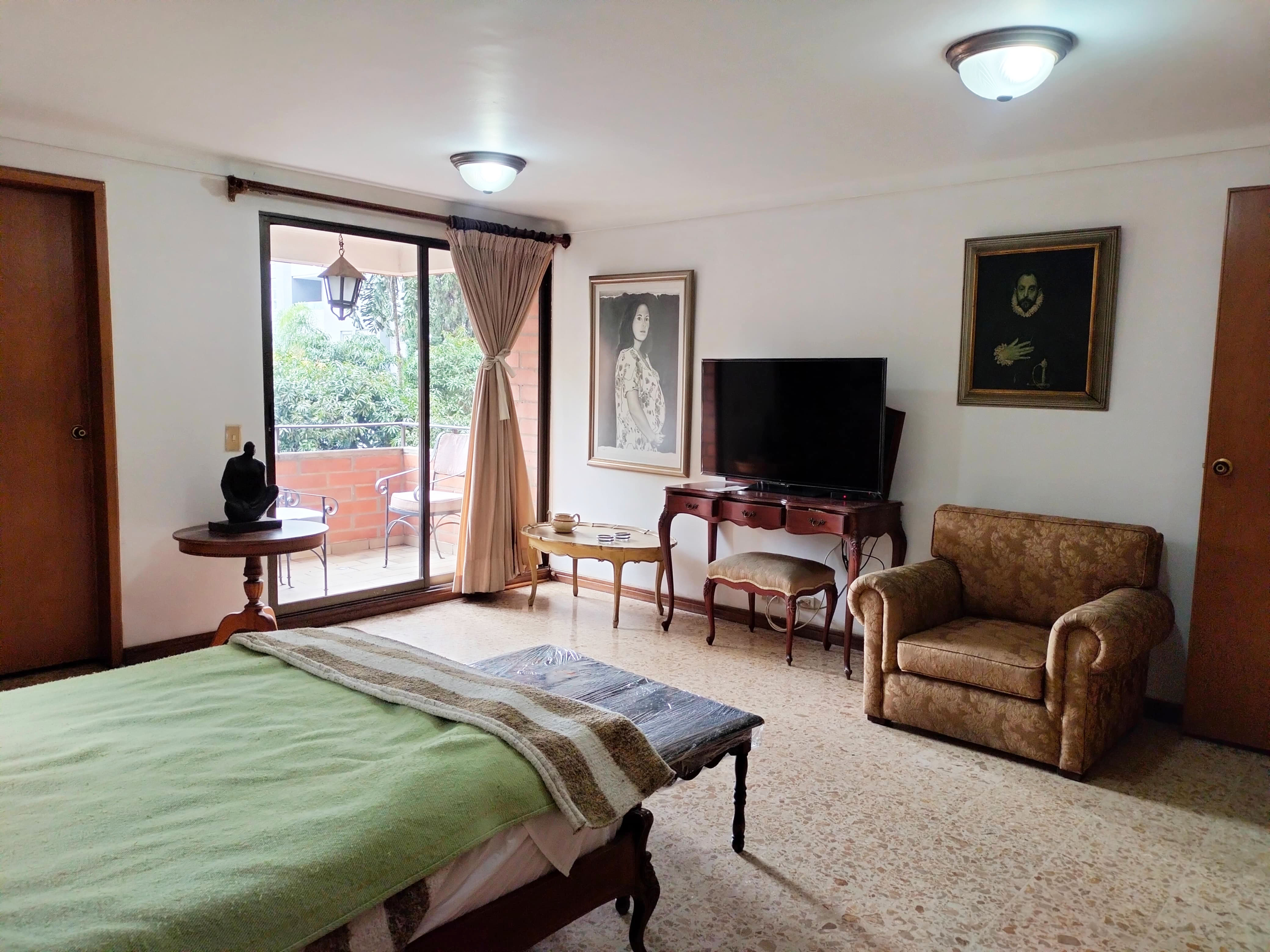 Apartamento en venta en El Poblado, Medellín · foto 11 de 15