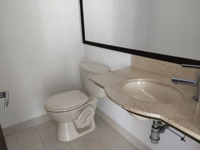 Oficina en arriendo en El Poblado, Medellín, 52 m² · foto 13 de 13