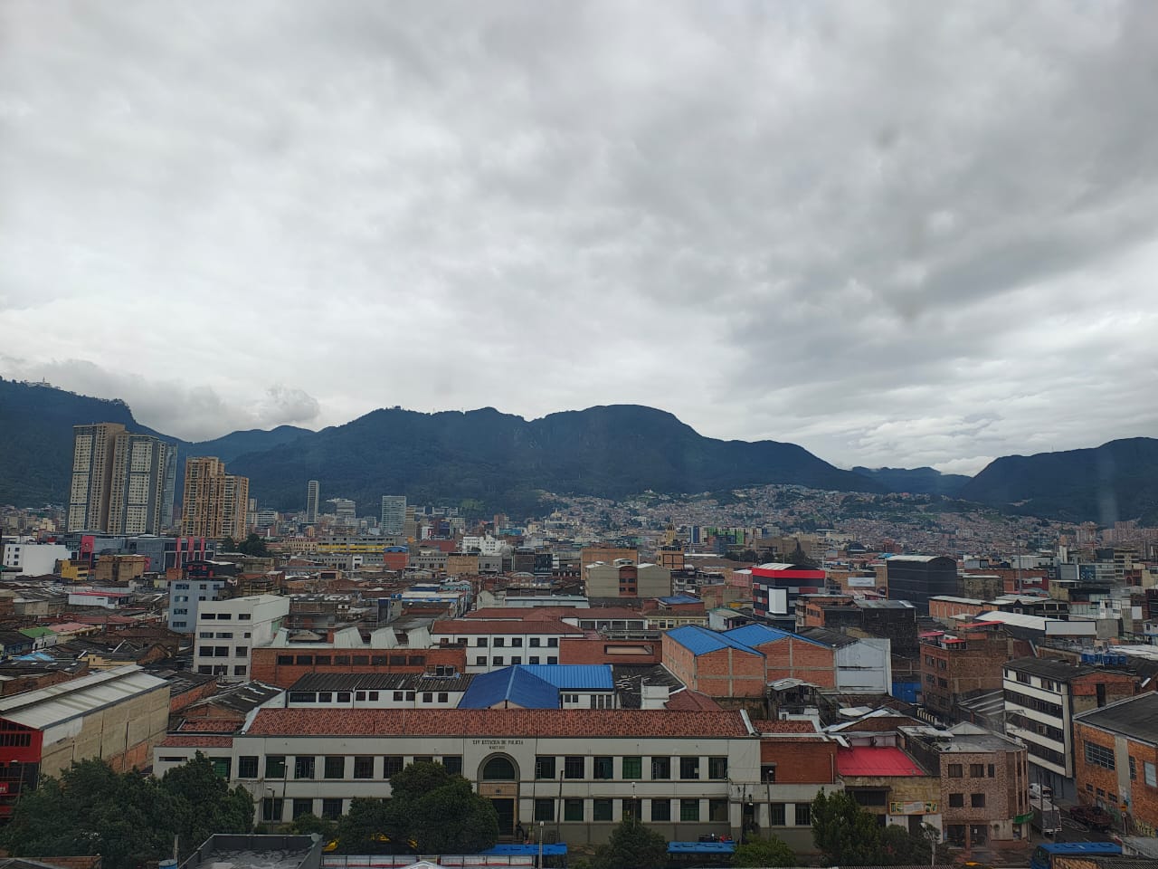 Apartamento en venta en Ricaurte, Bogotá · foto 5 de 17