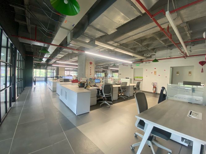 Oficina en arriendo en El Poblado, Medellín, 500 m² · foto 7 de 12