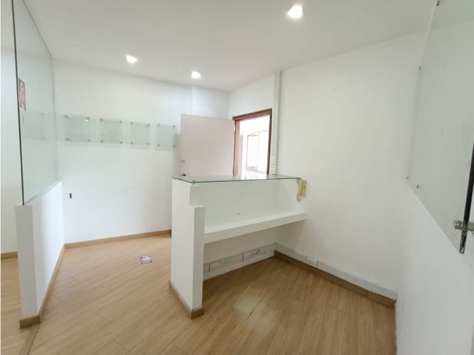 Oficina en venta en Manila, Medellín, 57 m² · foto 3 de 11