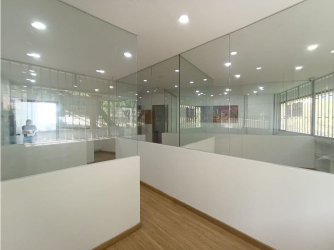 Oficina en arriendo en Manila, Medellín, 57 m² · foto 8 de 11