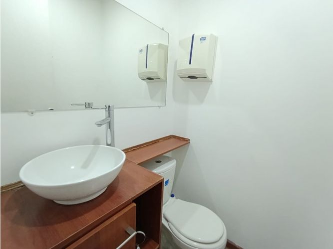 Oficina en arriendo en Manila, Medellín, 57 m² · foto 11 de 11