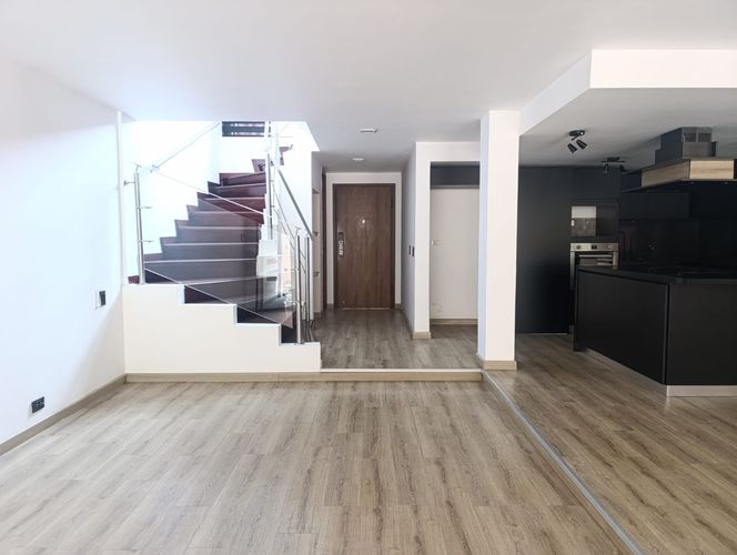 Casa de 3 alcobas en arriendo en El Poblado, Medellín, 360 m² · foto 3 de 17