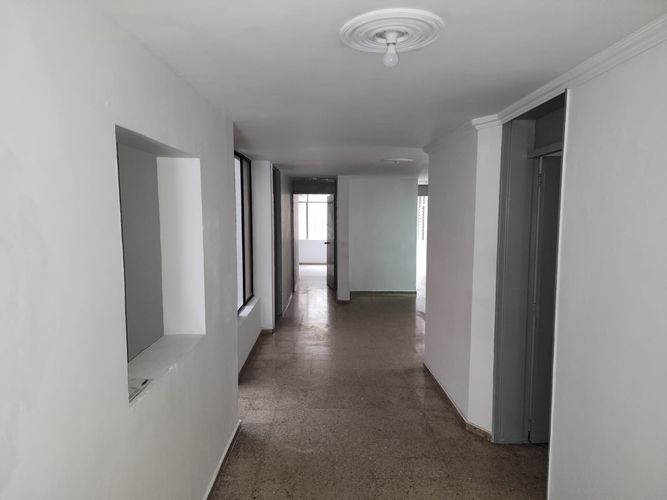 Oficina en venta en Laureles, Medellín, 147 m² · foto 2 de 20