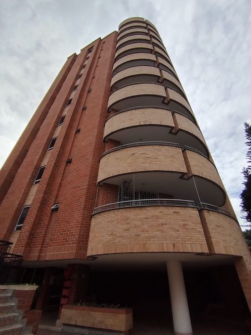 Apartamento de 5 alcobas en venta en Laureles, Medellín, 112 m² · foto 24 de 24