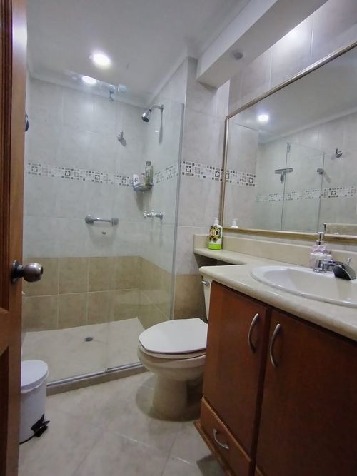 Apartamento de 5 alcobas en venta en Laureles, Medellín, 112 m² · foto 15 de 24