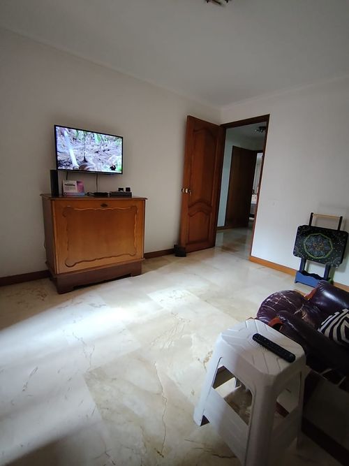 Apartamento de 5 alcobas en venta en Laureles, Medellín, 112 m² · foto 16 de 24