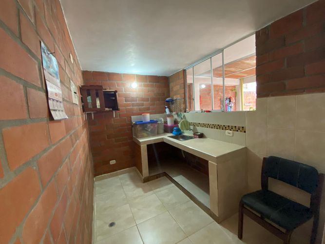 Casa de 3 alcobas en venta en Villagorgona, Candelaria, 97 m² · foto 7 de 17