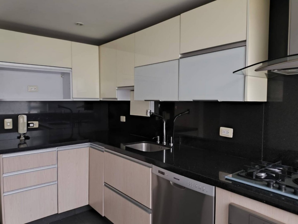 Casa en venta en Santa Barbara, Bogotá · foto 7 de 20