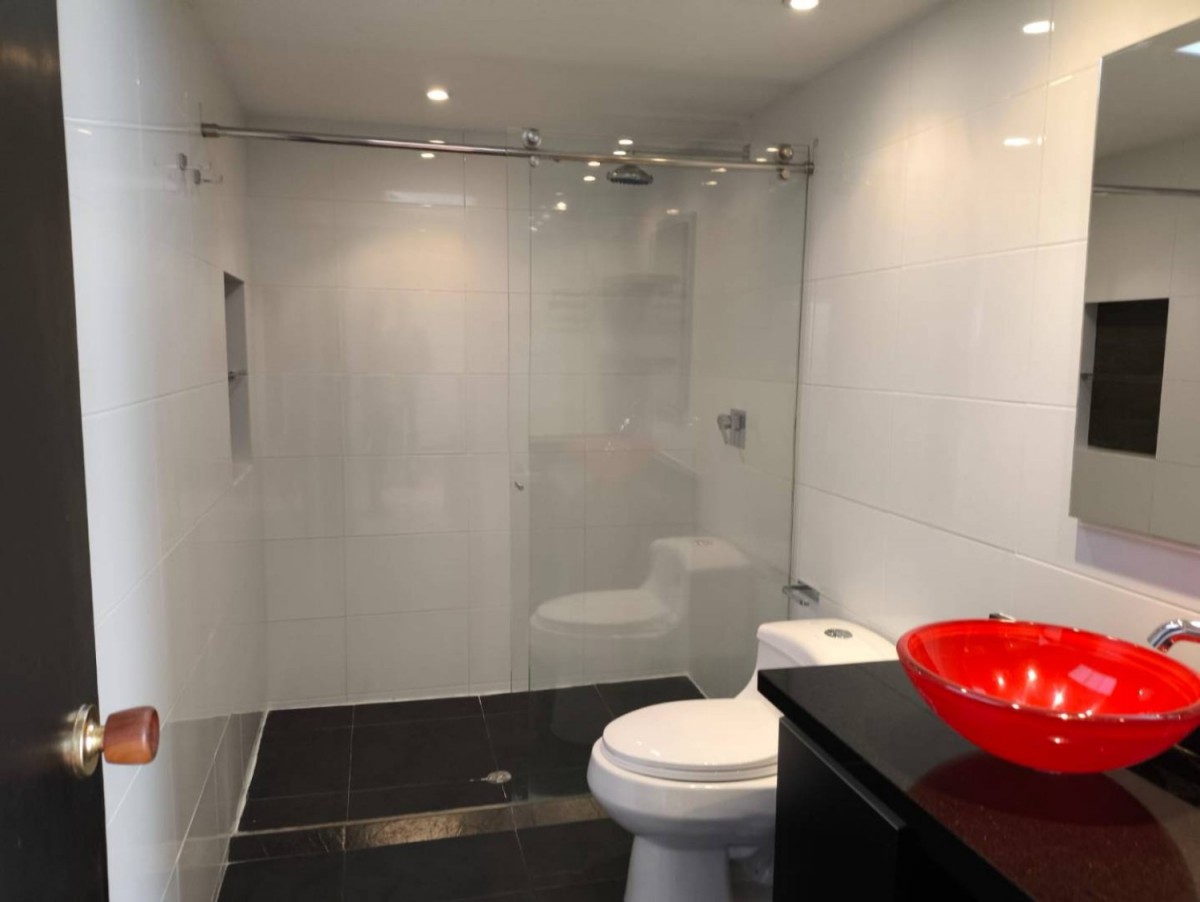 Casa en venta en Santa Barbara, Bogotá · foto 18 de 20