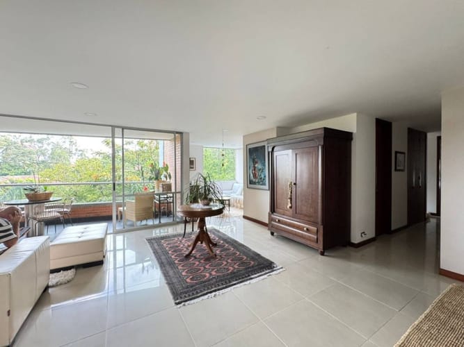 Apartamento de 3 alcobas en arriendo en El Diamante No. 2, Medellín, 180 m² · foto 5 de 24