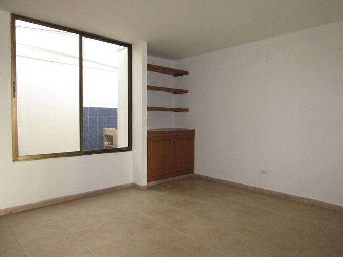 Casa de 3 alcobas en arriendo en Bosques De Santa Elena, Pereira, 160 m² · foto 4 de 10