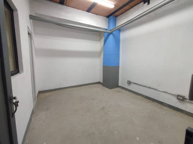 Bodega en arriendo en Manrique Central, Medellín, 220 m² · foto 3 de 11