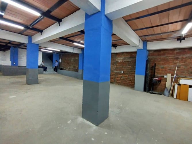 Bodega en arriendo en Manrique Central, Medellín, 220 m² · foto 6 de 11