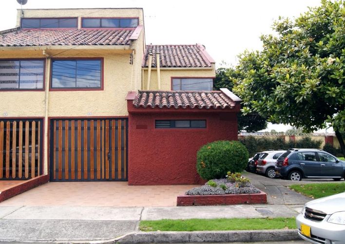 Casa de 5 alcobas en venta en Entrerios, Bogotá, 325 m² · foto 18 de 19
