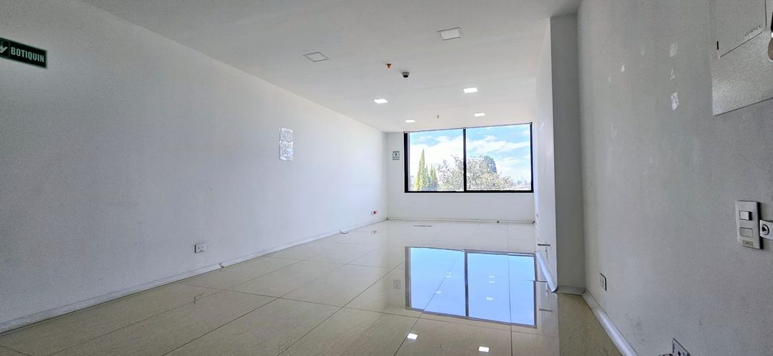 Consultorio en venta en Canelon, Cajicá, 35 m² · foto 4 de 7