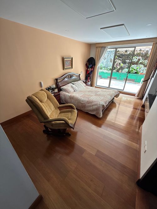 Apartamento de 3 alcobas en venta en Los Rosales, Bogotá, 265 m² · foto 14 de 19