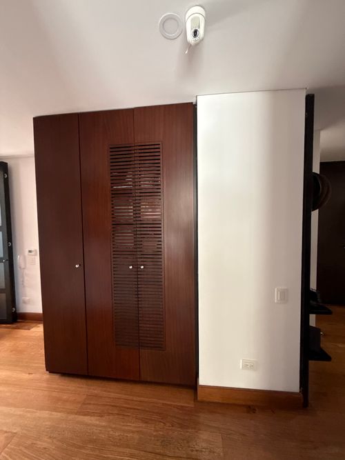 Apartamento de 3 alcobas en venta en Los Rosales, Bogotá, 265 m² · foto 12 de 19