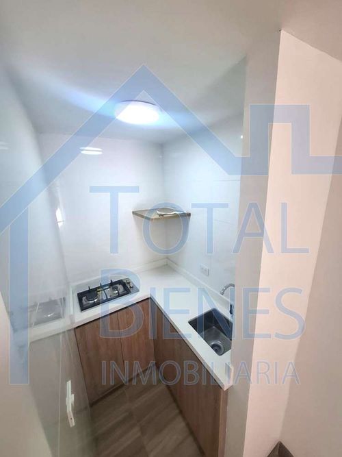 Local en arriendo en El Velódromo, Medellín, 50 m² · foto 11 de 15