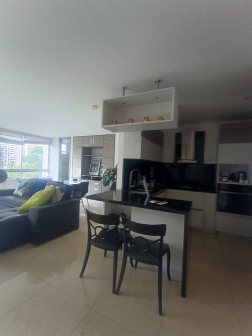 Apartamento de 3 alcobas en venta en Normandia, Cali, 115 m² · foto 3 de 14