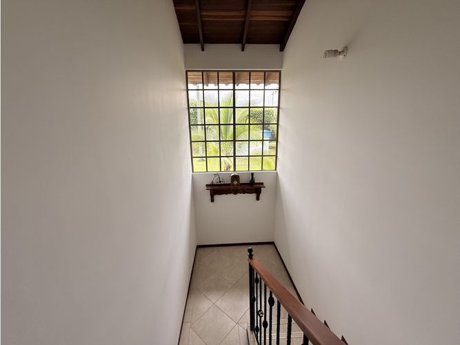 Casa de 5 alcobas en venta en Armenia, 380 m² · foto 11 de 24