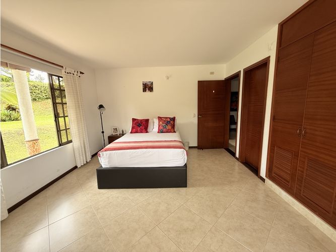 Casa de 5 alcobas en venta en Armenia, 380 m² · foto 18 de 24