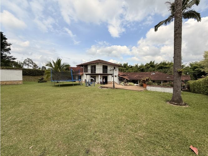 Casa de 5 alcobas en venta en Armenia, 380 m² · foto 23 de 24