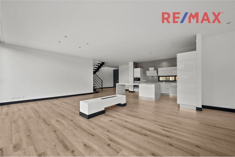 Apartamento de 3 alcobas en venta en El Virrey, Bogotá, 240 m² · foto 4 de 24