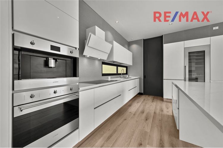 Apartamento de 3 alcobas en venta en El Virrey, Bogotá, 240 m² · foto 6 de 24