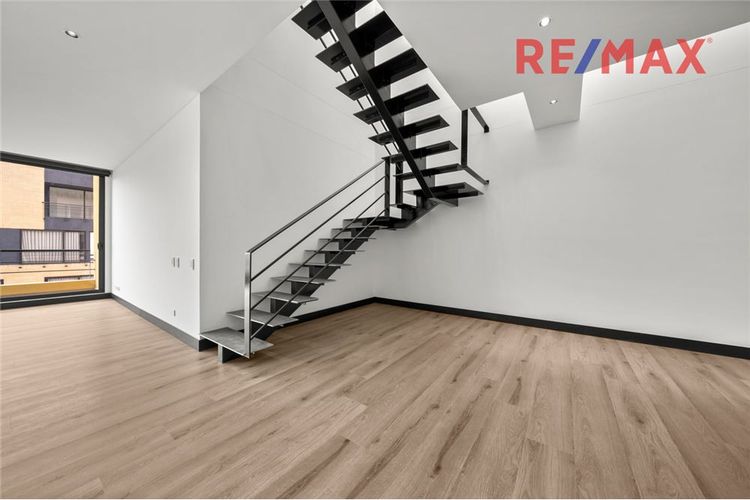 Apartamento de 3 alcobas en venta en El Virrey, Bogotá, 240 m² · foto 9 de 24