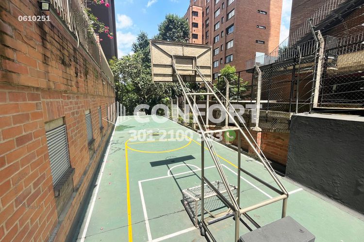 Apartamento de 2 alcobas en arriendo en El Poblado, Medellín, 135 m² · foto 20 de 22
