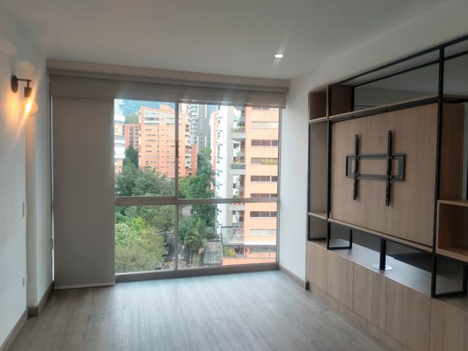 Apartamento de 1 alcoba en arriendo en El Poblado, Medellín, 63 m² · foto 2 de 13