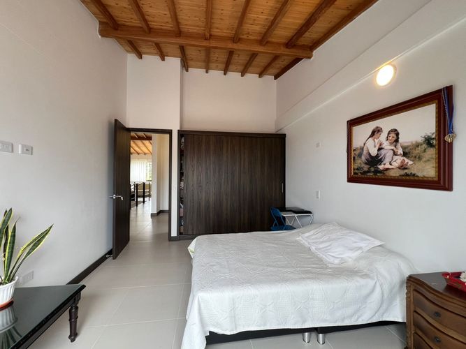 Casa de 4 alcobas en venta en Quirama, Rionegro, 220 m² · foto 10 de 18