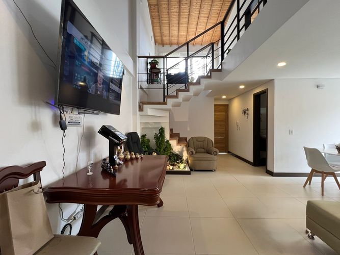 Casa de 4 alcobas en venta en Quirama, Rionegro, 220 m² · foto 2 de 18