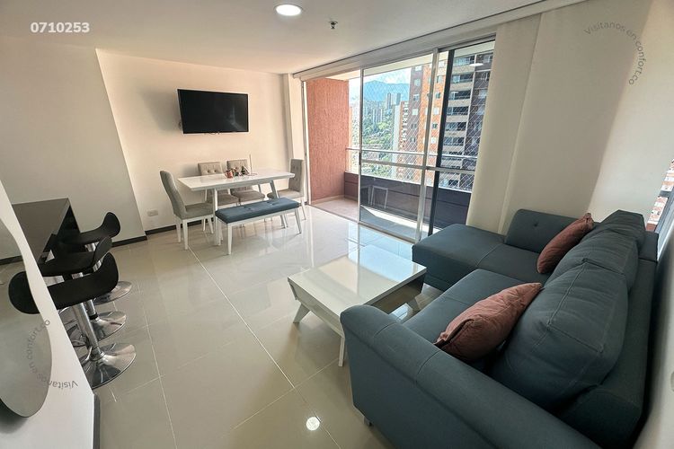 Apartamento de 3 alcobas en arriendo en San German, Medellín, 80 m² · foto 2 de 24