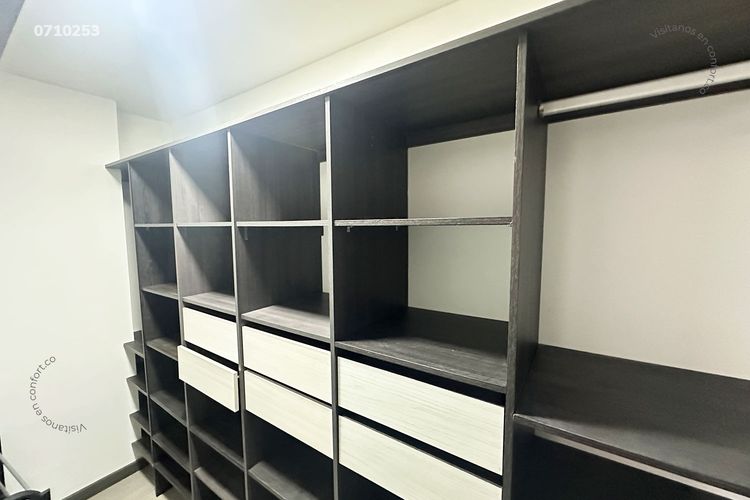 Apartamento de 3 alcobas en arriendo en San German, Medellín, 80 m² · foto 21 de 24