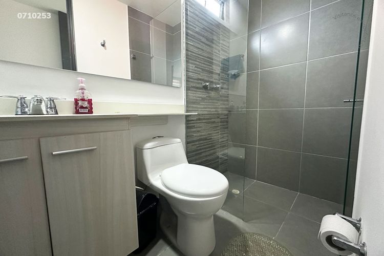 Apartamento de 3 alcobas en arriendo en San German, Medellín, 80 m² · foto 22 de 24