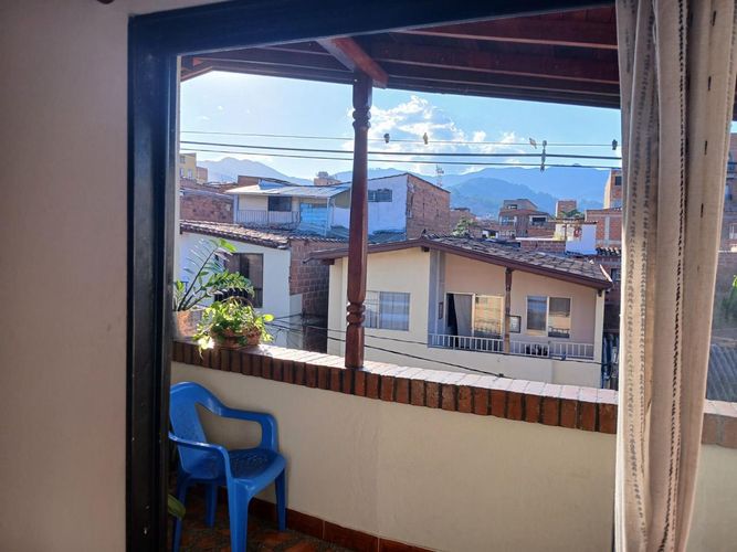 Apartamento de 3 alcobas en venta en San Bernardo, Medellín, 82 m² · foto 3 de 18