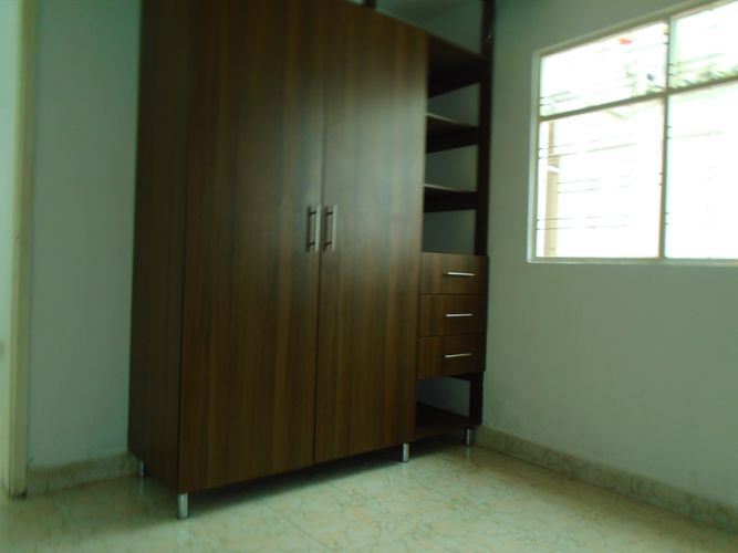 Casa de 5 alcobas en venta en Alvarez Las Americas, Bucaramanga, 265 m² · foto 8 de 13