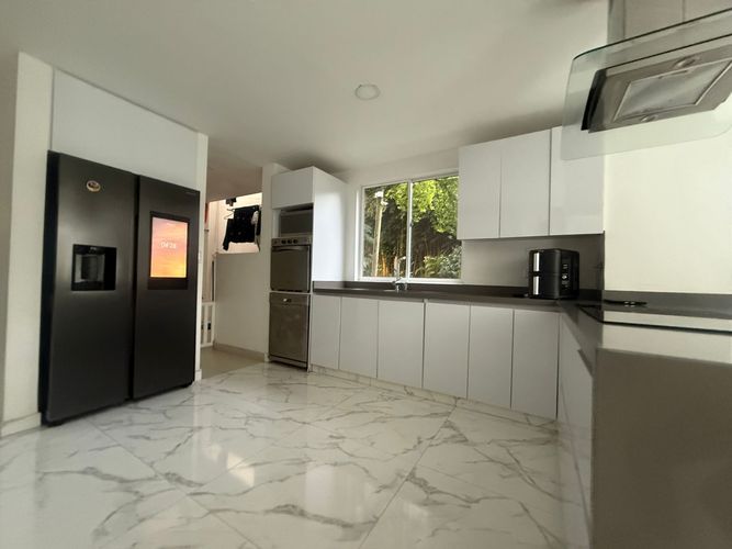 Casa de 4 alcobas en venta en San Lucas, Medellín, 430 m² · foto 10 de 24