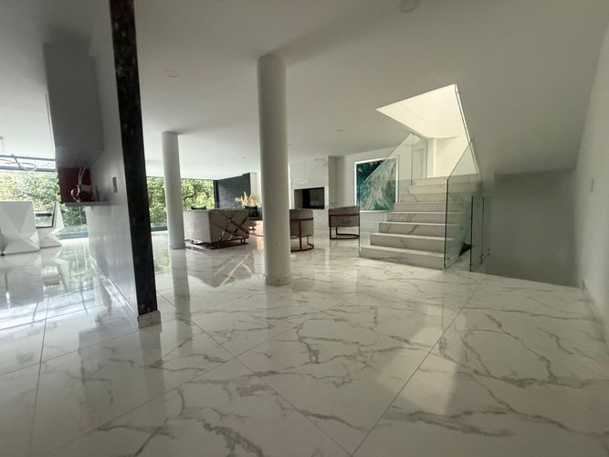 Casa de 4 alcobas en venta en San Lucas, Medellín, 430 m² · foto 7 de 24