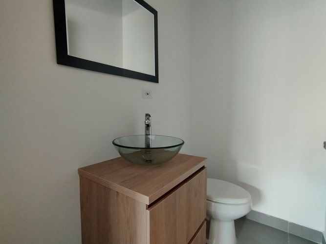 Oficina en venta en Loma Del Chocho, Envigado, 132 m² · foto 3 de 8