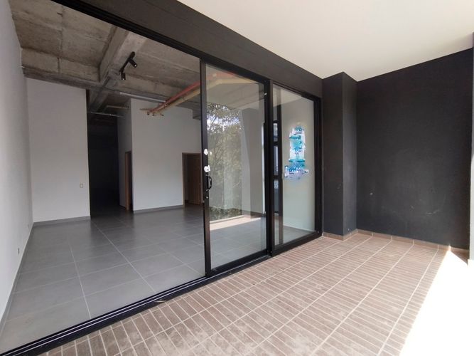 Oficina en venta en Loma Del Chocho, Envigado, 132 m² · foto 7 de 8