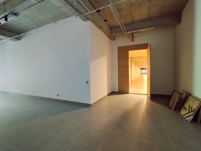 Oficina en venta en Loma Del Chocho, Envigado, 132 m² · foto 6 de 8