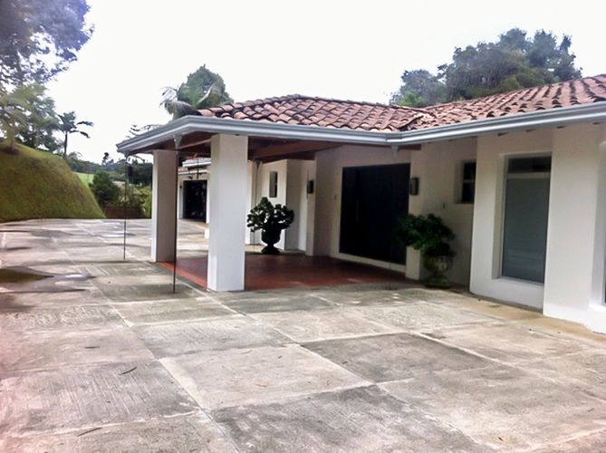 Casa de 3 alcobas en venta en Loma Del Chocho, Envigado, 600 m² · foto 19 de 20
