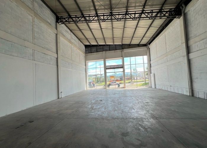 Bodega en arriendo en Aeropuerto, Pereira, 368 m² · foto 2 de 9