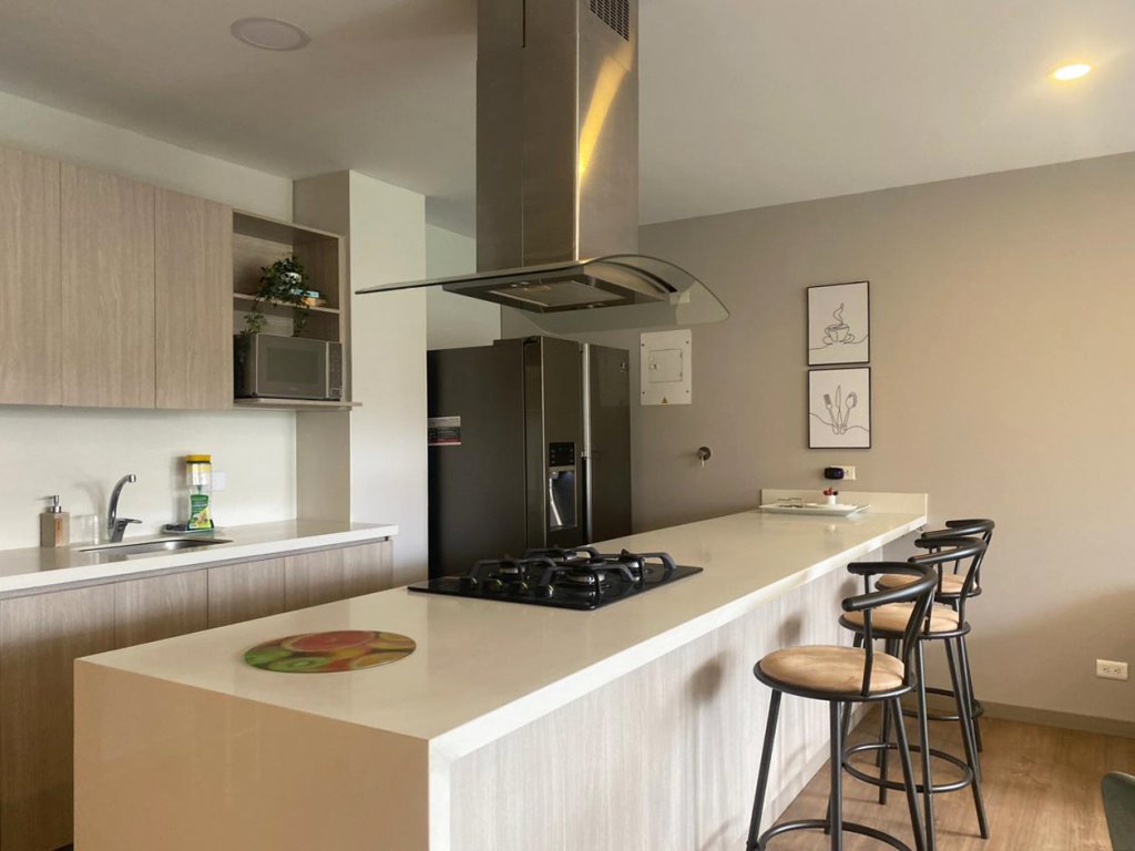 Apartamento en arriendo en Zuñiga, Envigado · foto 5 de 19