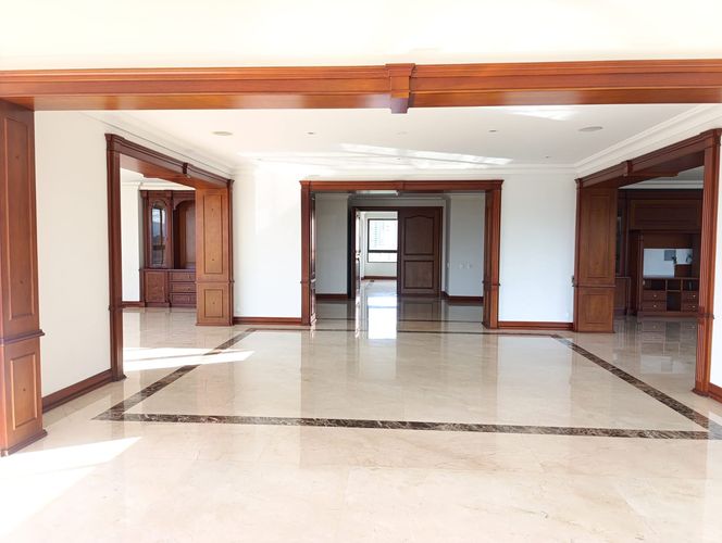 Apartamento de 4 alcobas en arriendo en El Poblado, Medellín, 425 m² · foto 4 de 19